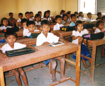カンボジア王国コンポンスプー州に建設した小学校教室